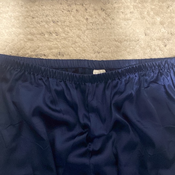 NEVER WORN! Blue satin pj set. Short sleeves. - Picture 2 of 3